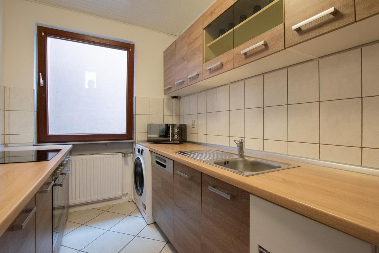 Raj Living - 1 , 2 And 3 Room Monteur Apartments Duisburg Exterior foto