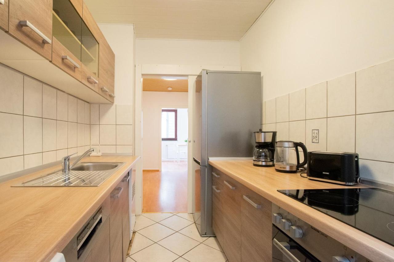 Raj Living - 1 , 2 And 3 Room Monteur Apartments Duisburg Exterior foto