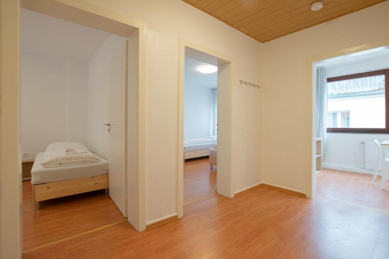Raj Living - 1 , 2 And 3 Room Monteur Apartments Duisburg Exterior foto
